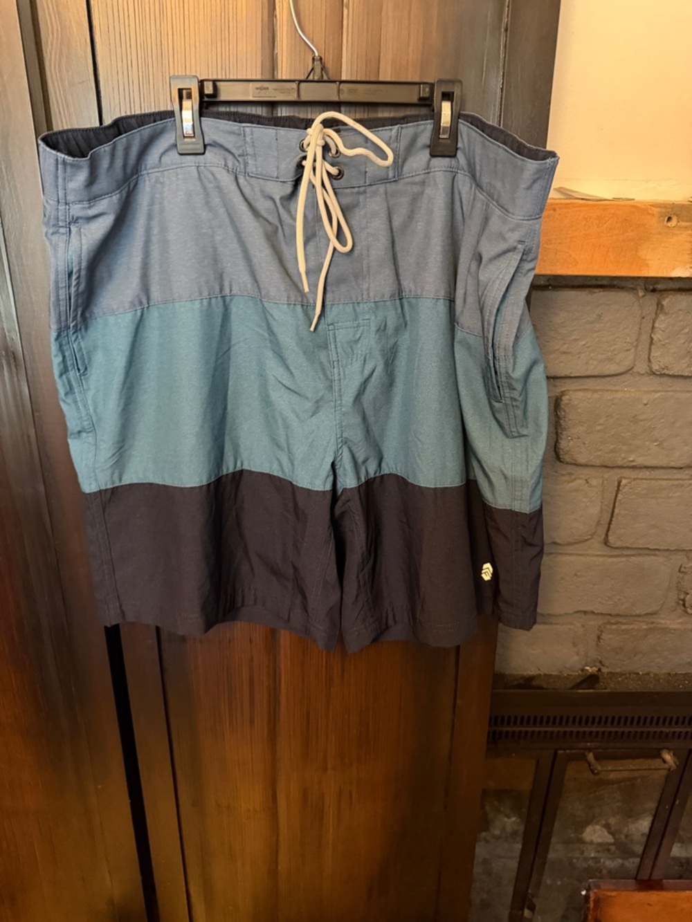 Free Country Colorblock Athletic Shorts - Light Blue/Teal/Navy